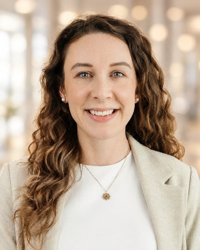 Julia Dona, Sales Manager bei digibon